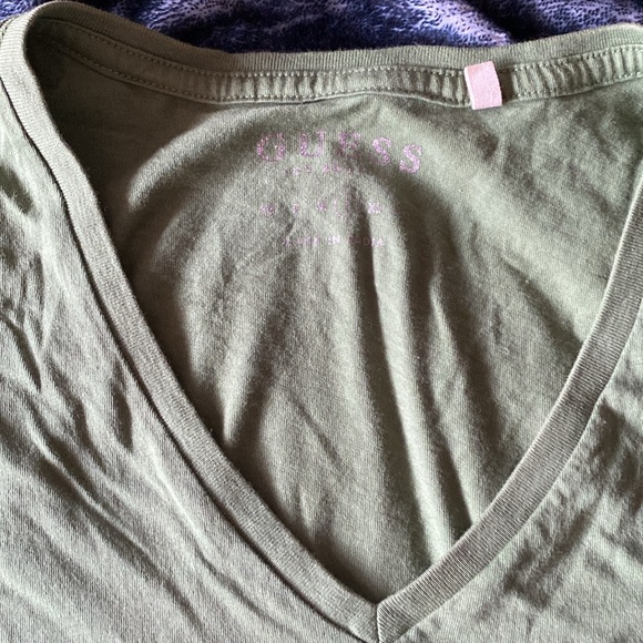 Guess T-shirt - Picture 2 of 3